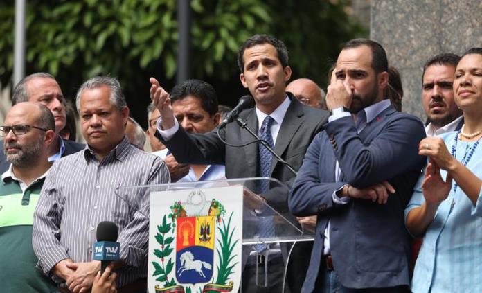 Guaidó revela su ruta de acción en Venezuela y pide a militares unirse al pueblo