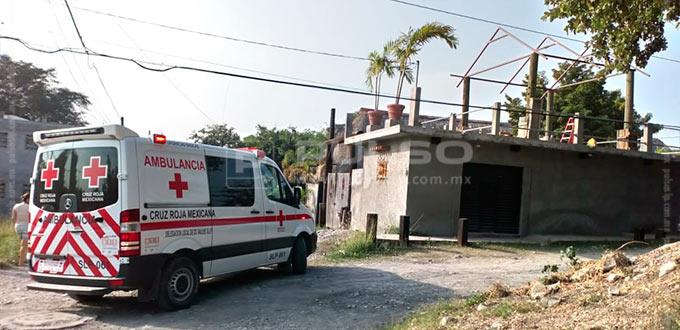 Joven recibe descarga eléctrica mientras trabajaba; su estado de salud es grave