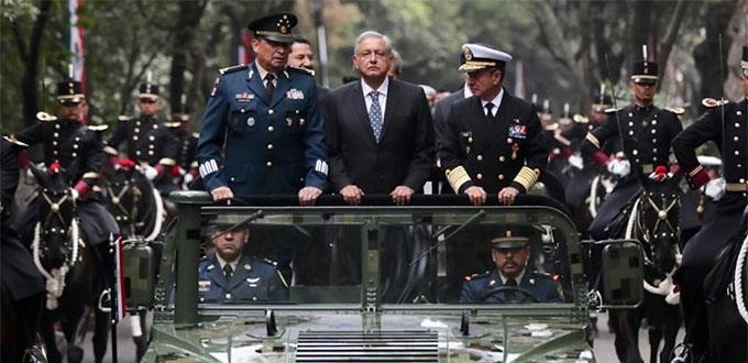 AMLO recuerda el legado democrático de Madero en el 106 aniversario de la Marcha de la Lealtad