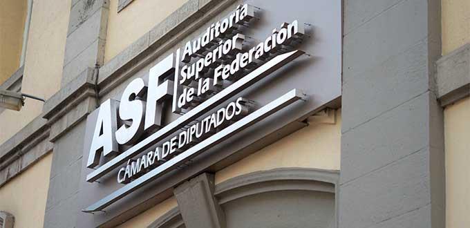 En SLP, agua cara y servicios deficientes