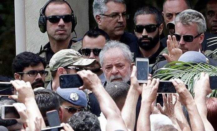 Lula asegura que demostrará su inocencia para honrar a su nieto muerto