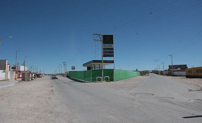 Falta de gasolinera deprime economía de Salinas de Hgo.