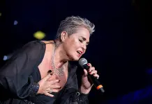 50 a&ntilde;os de m&uacute;sica: Lupita D&acute;Alessio en el Z&oacute;calo