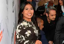 Yalitza Aparicio modela en el Monumento a la Revolución