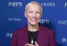 Annie Lennox apoya el feminismo global en el Día de la Mujer