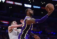 LeBron James supera a Michael Jordan, es el cuarto anotador histórico de la NBA