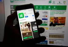 Critican app saudí por restringir viajes de mujeres