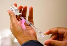 Facebook interviene contra la información falsa sobre vacunas