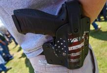 Un juez de Virginia (EE.UU.) ordena permitir la compra de pistolas a jóvenes de 18 años