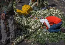 Entregan bolsas con tierra a familiares de víctimas de Ethiopian Airlines Entregan bolsas con tierra a familiares de víctimas de Ethiopian Airlines