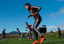 "Tri" entrena a "piedra y lodo", previo a debut de Martino como técnico "Tri" entrena a "piedra y lodo", previo a debut de Martino como técnico