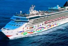 Llegan dos cruceros tur&iacute;sticos a Mazatl&aacute;n con m&aacute;s de seis mil visitantes