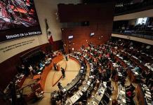 Senadores inician discusión en comisiones sobre revocación de mandato