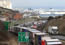 Documento secreto prevé una fase crítica de tres meses si hay Brexit duro