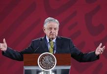 López Obrador desmiente que su esposa estuviera detrás de carta por conquista