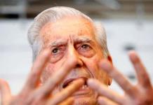 Esa carta debió mandársela él mismo, dice Vargas Llosa a AMLO