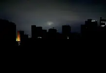 Persisten los apagones en Venezuela