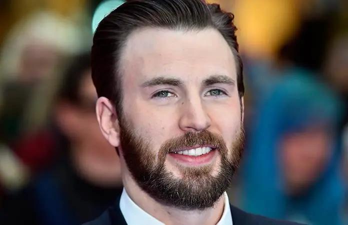 Chris Evans y Alba Baptista habrían dado bienvenida a su primer hijo
