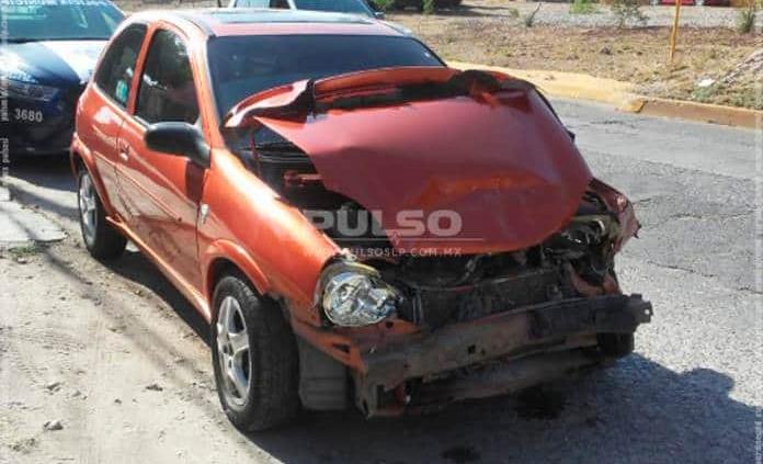 Tres automovilistas y un motociclista participan en carambola