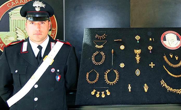 Italia recupera las joyas robadas en el escandaloso asalto al Museo Etrusco