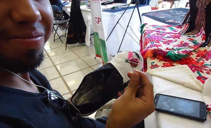 Todo un éxito, curso de bordado tének del ICAT