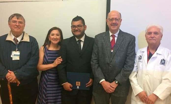 Alfonso Guerrero Rodríguez obtiene posgrado en la Facultad de Medicina