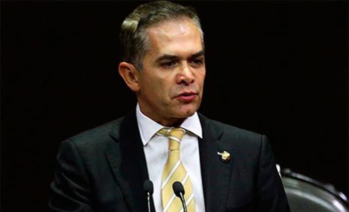 Mancera se opone a las horas-silla de burócratas