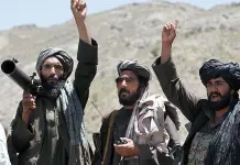 Sitio talibán deja al menos 12 muertos más en Afganistán Sitio talibán deja al menos 12 muertos más en Afganistán