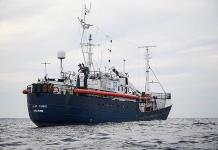 Malta anuncia pacto para acoger a 64 migrantes de barco varado en el Mediterráneo