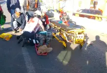 Motociclista es embestido por una camioneta en perif&eacute;rico norte