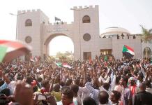 Ejército da golpe de estado en Sudán; arresta al presidente