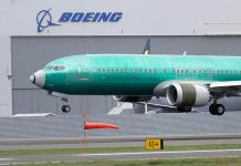 Boeing prepara los 737 MAX para evaluación y estudia compensar a aerolíneas