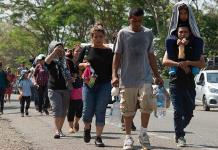 ¿Cómo se forma una caravana migrante en Centroamérica?
