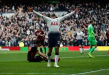Moura anota 3 y Tottenham vence a Huddersfield 4-0