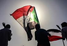 Junta militar sudanesa tiende la mano a la oposición, que acepta el diálogo