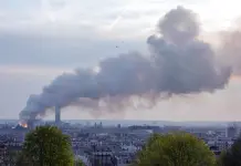 El mundo llora y siente dolor por Notre Dame