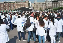 Médicos residentes de 82 hospitales del país inician paro de labores