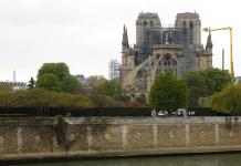 Fiscalía de París descarta hecho intencional en incendio en Notre Dame