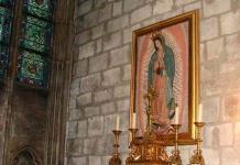 Sin daños, la imagen de la Virgen de Guadalupe en Notre Dame