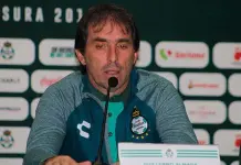 Santos presenta a uruguayo Guillermo Almada como técnico del equipo Santos presenta a uruguayo Guillermo Almada como técnico del equipo
