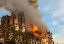 La primera alerta de Notre Dame falló por un error humano, según prensa gala