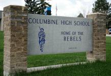A dos décadas de la masacre en Columbine, la amenaza no cesa