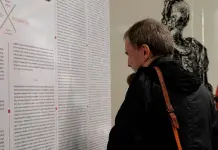 El texto íntegro del Quijote empapela una estación de metro de Madrid