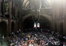 Ecologistas toman el Museo de Historia Natural en Londres como protesta