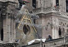 Tratan de proteger a Notre Dame ahora de las lluvias