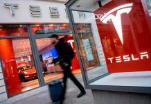 Tesla prepara servicio de taxis que competirá con Uber
