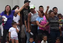 Papa dona 500 mil dólares para ayudar a los migrantes bloqueados en México Papa dona 500 mil dólares para ayudar a los migrantes bloqueados en México