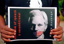 Baltazar Garzón prepara defensa de Assange ante Justicia sueca