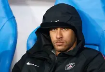 Neymar pierde los nervios fuera del campo