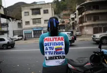 Escasa respuesta en Venezuela al llamado de Guaidó de acudir a los cuarteles